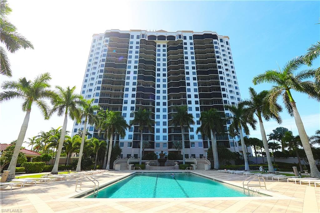 1060 Borghese LN 804 NAPLES, FL 34114