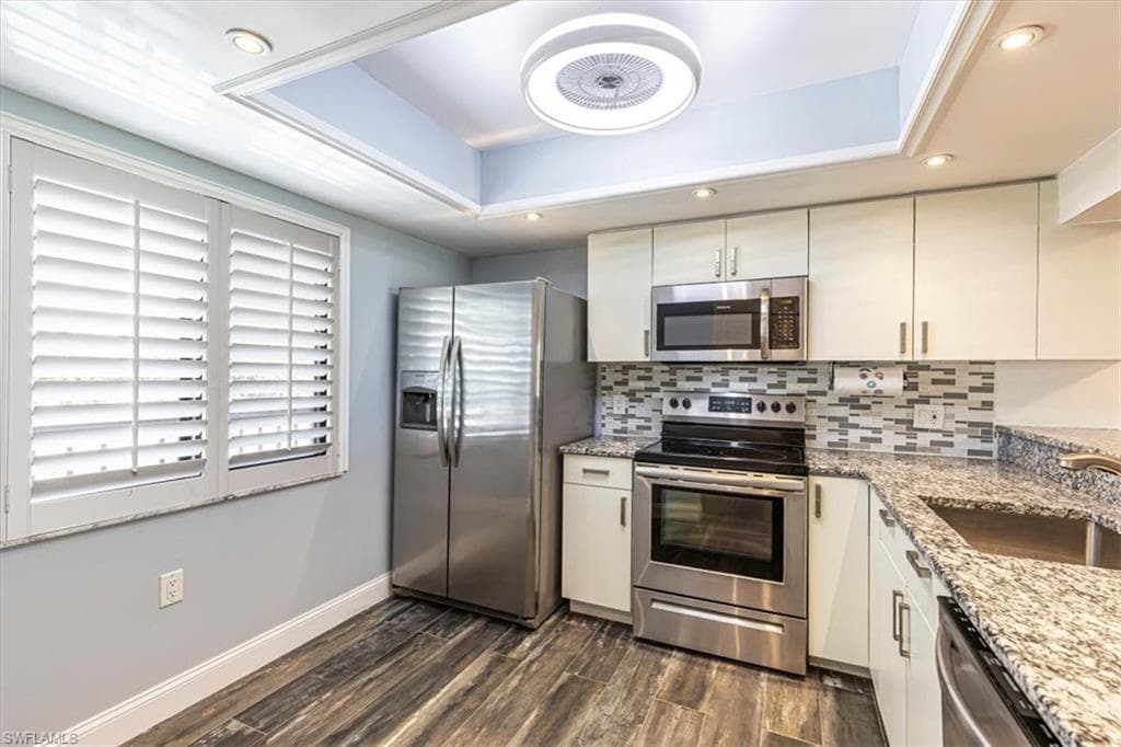 5709 Gage LN F301 NAPLES, FL 34113