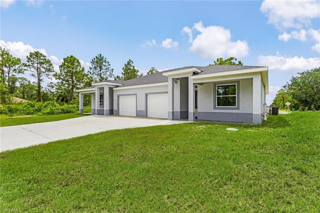 200 E 12th ST LEHIGH ACRES, FL 33972