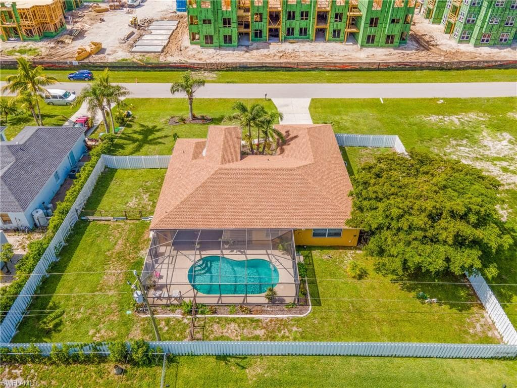 1427 SW 2nd ST CAPE CORAL, FL 33991