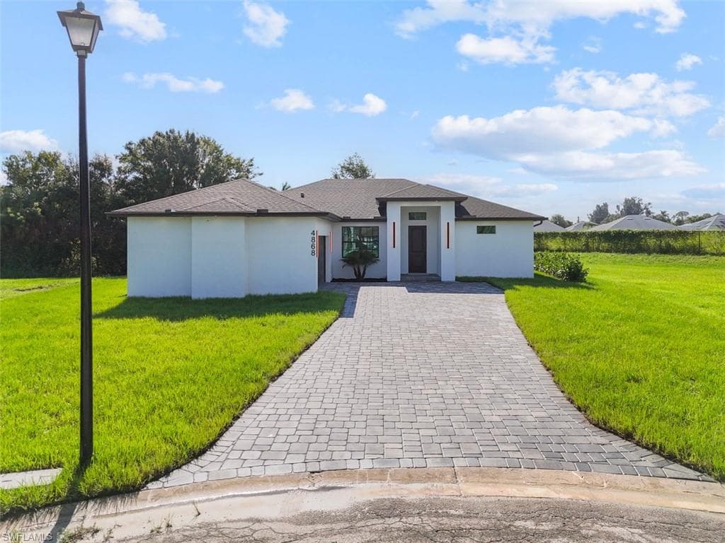 4868 Archie LN FORT MYERS, FL 33905