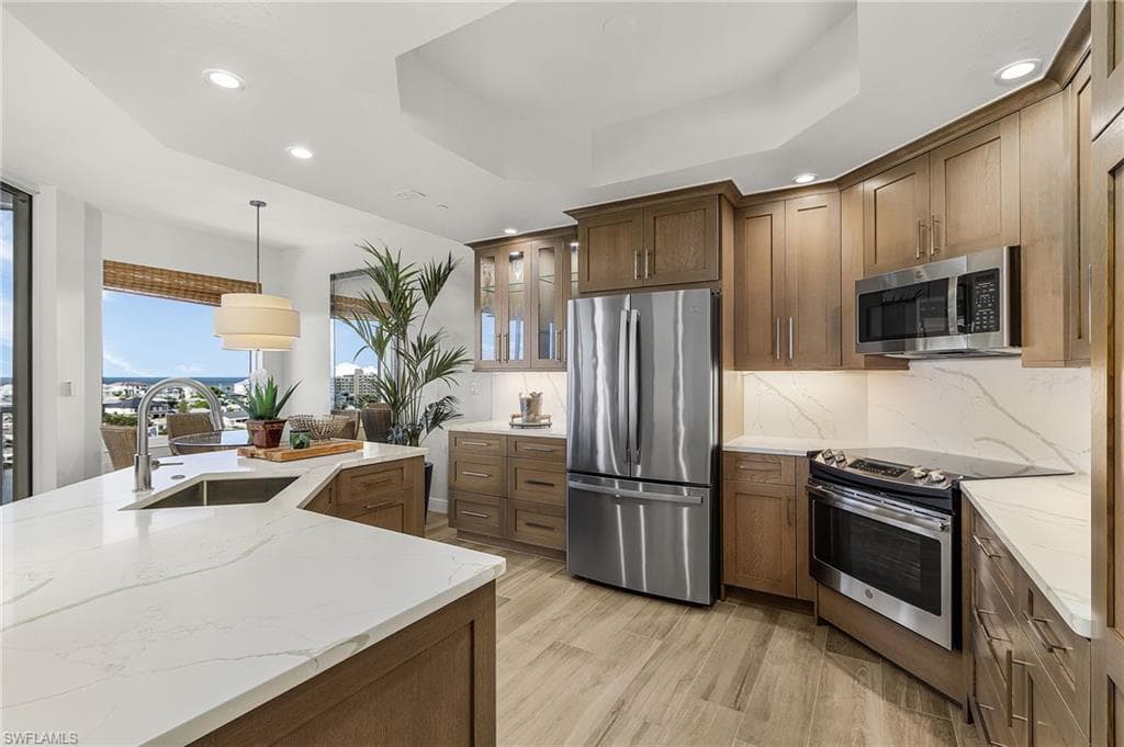 4192 Bay Beach LN 873 FORT MYERS BEACH, FL 33931