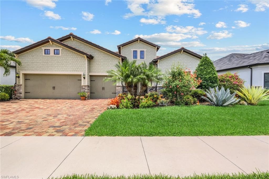 9335 Surfbird CT NAPLES, FL 34120