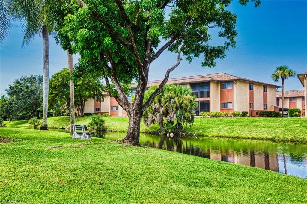 6494 Royal Woods DR 2 FORT MYERS, FL 33908