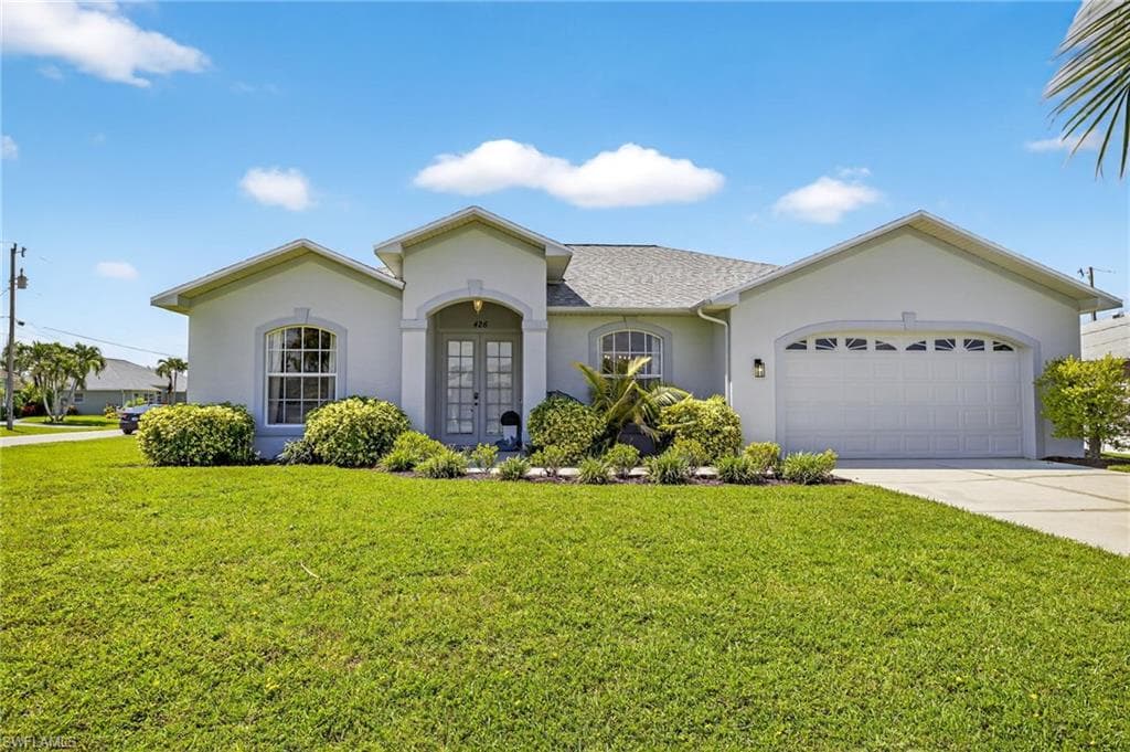 426 SE 22nd ST CAPE CORAL, FL 33990