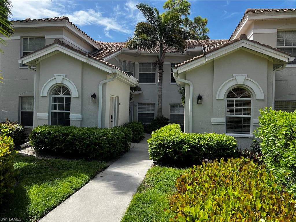 6918 Satinleaf RD N 203 NAPLES, FL 34109