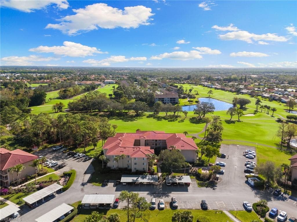 1051 Foxfire LN 206 NAPLES, FL 34104