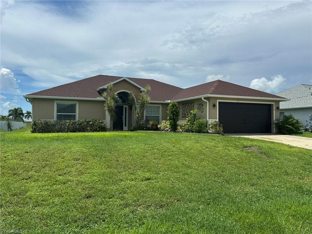 2216 NE 6th PL CAPE CORAL, FL 33909