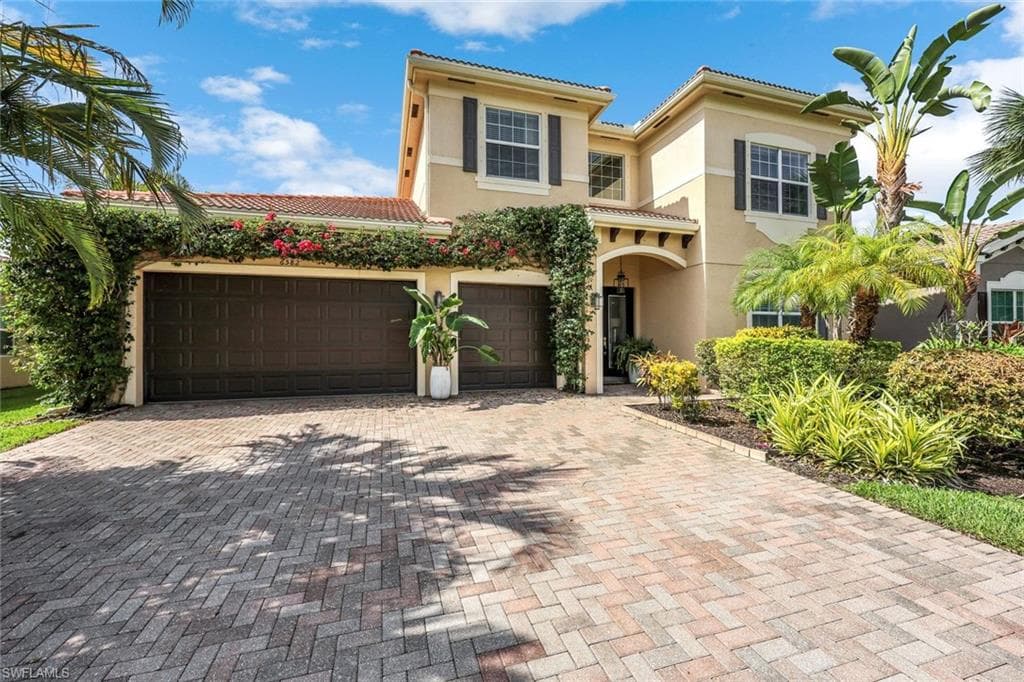 6582 Monterey PT NAPLES, FL 34105