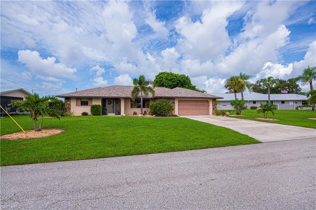 18537 Klingler CIR PORT CHARLOTTE, FL 33948