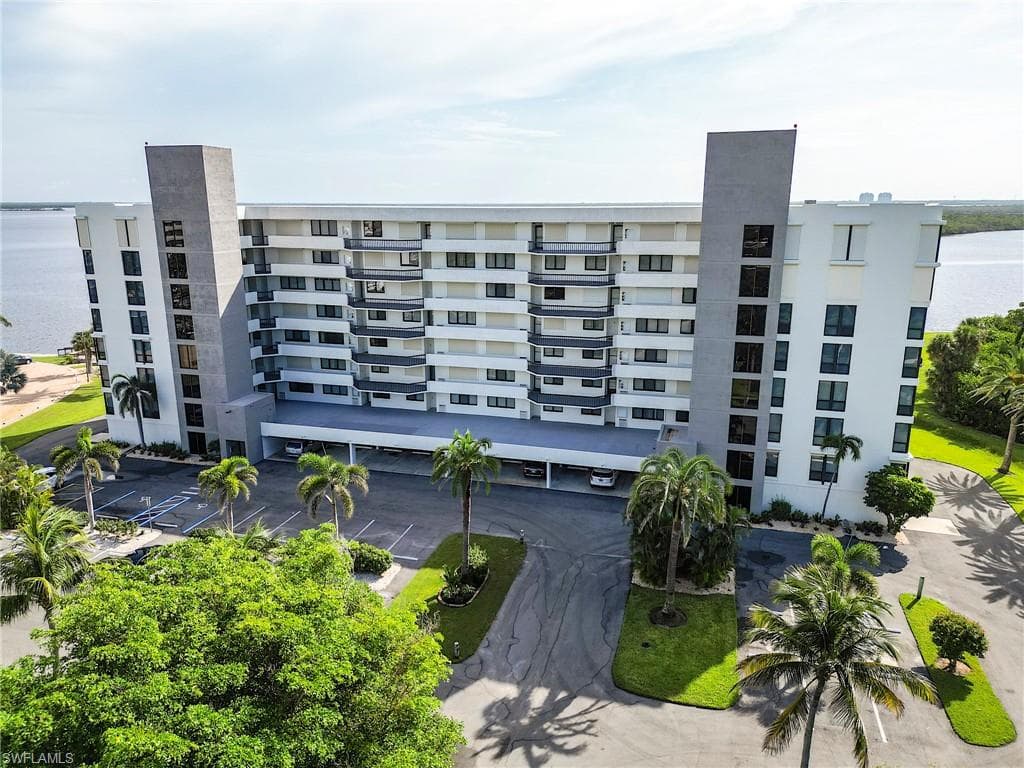 4253 Bay Beach LN C3 FORT MYERS BEACH, FL 33931