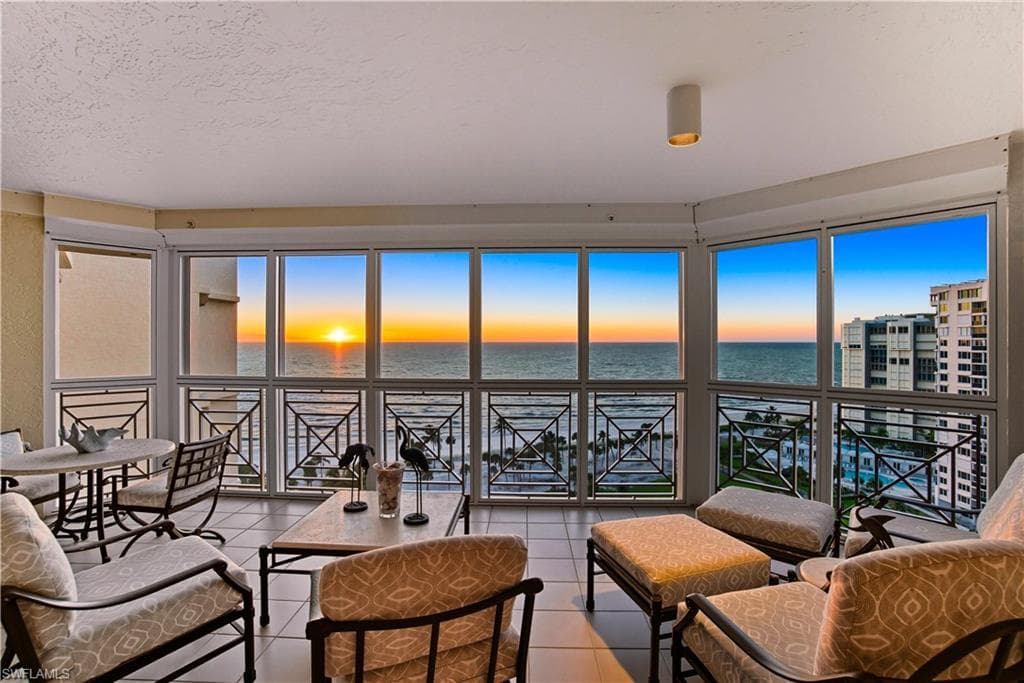 4021 Gulf Shore BLVD N 1403 NAPLES, FL 34103