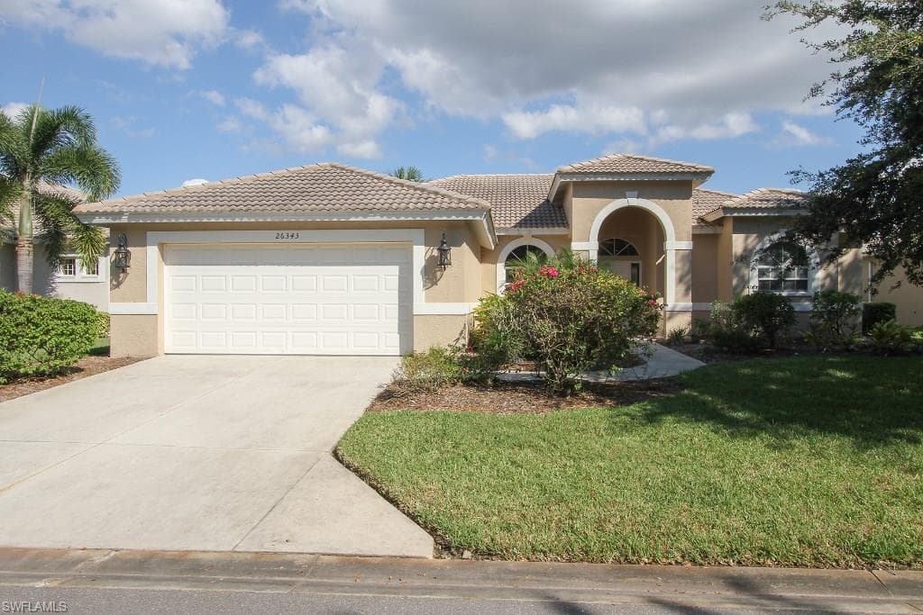 26343 Clarkston DR BONITA SPRINGS, FL 34135
