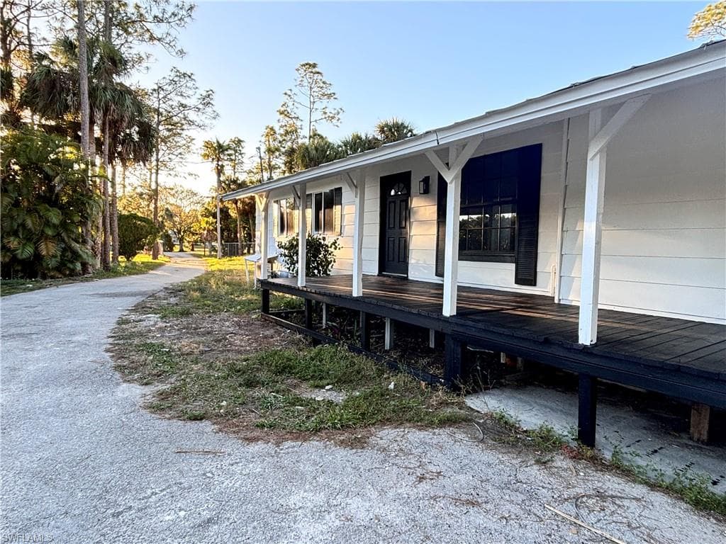 120 18th ST NE NAPLES, FL 34120