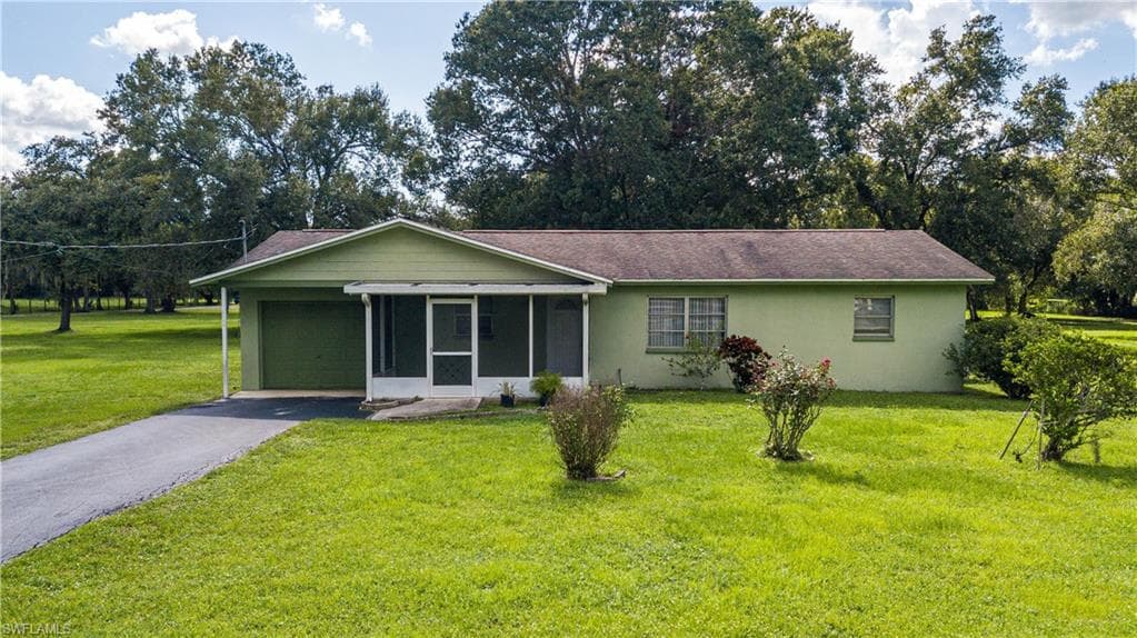 5740 Neal RD FORT MYERS, FL 33905