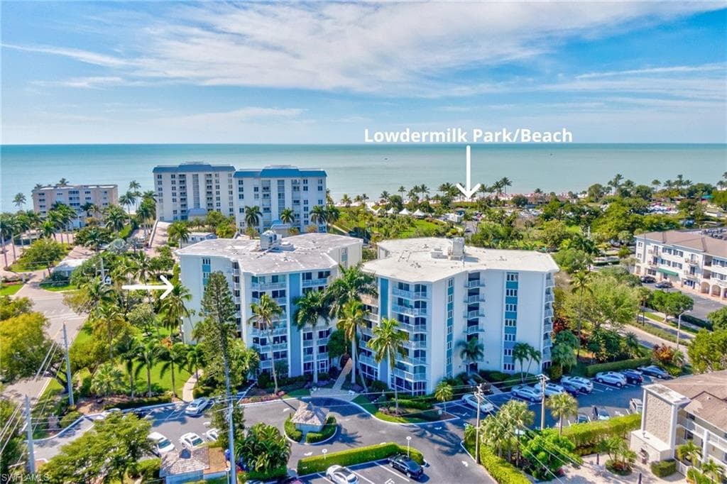 1300 Gulf Shore BLVD N 406 NAPLES, FL 34102
