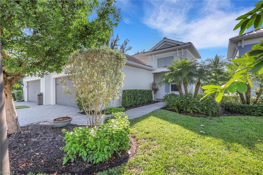 2231 Marquesa CIR NAPLES, FL 34112