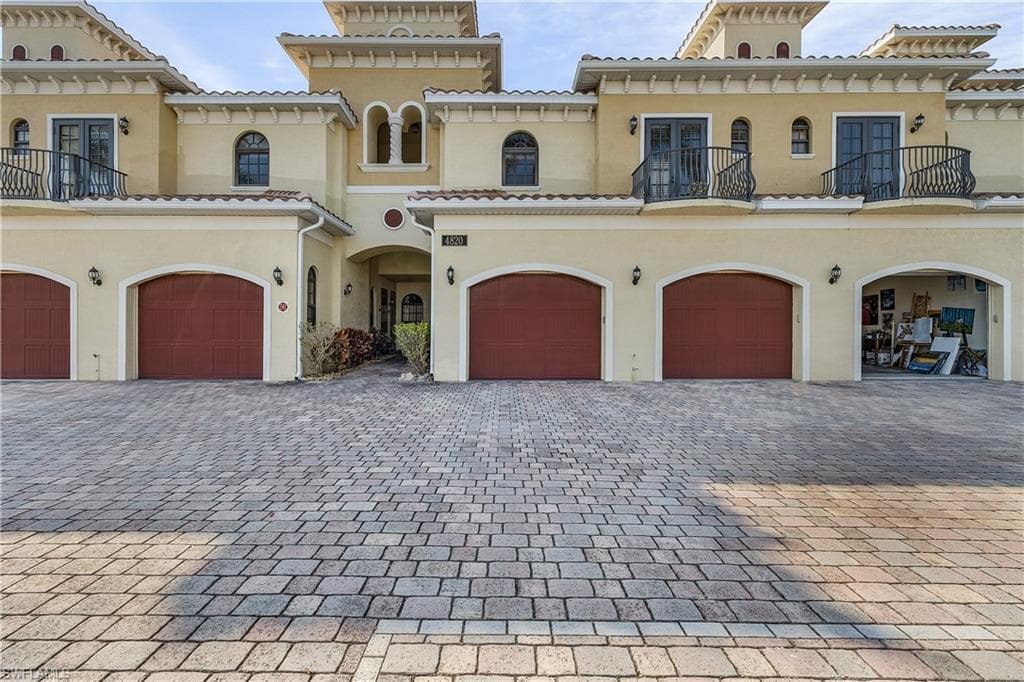 4820 SW 17th PL 6 CAPE CORAL, FL 33914