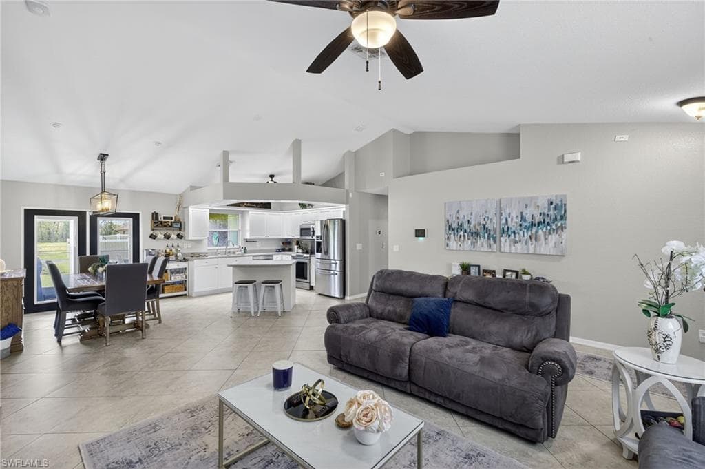 1808 NW 20th PL CAPE CORAL, FL 33993