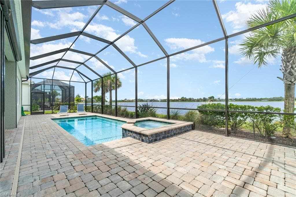 17583 Winding Oak LN NORTH FORT MYERS, FL 33917