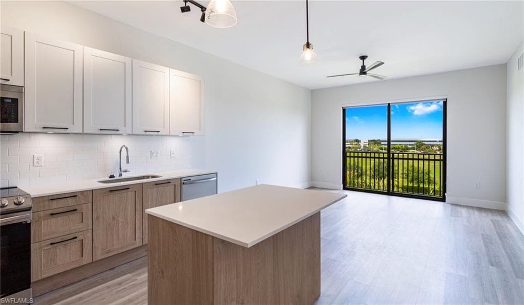 22980 Vista Edera CIR 2-207 ESTERO, FL 33928