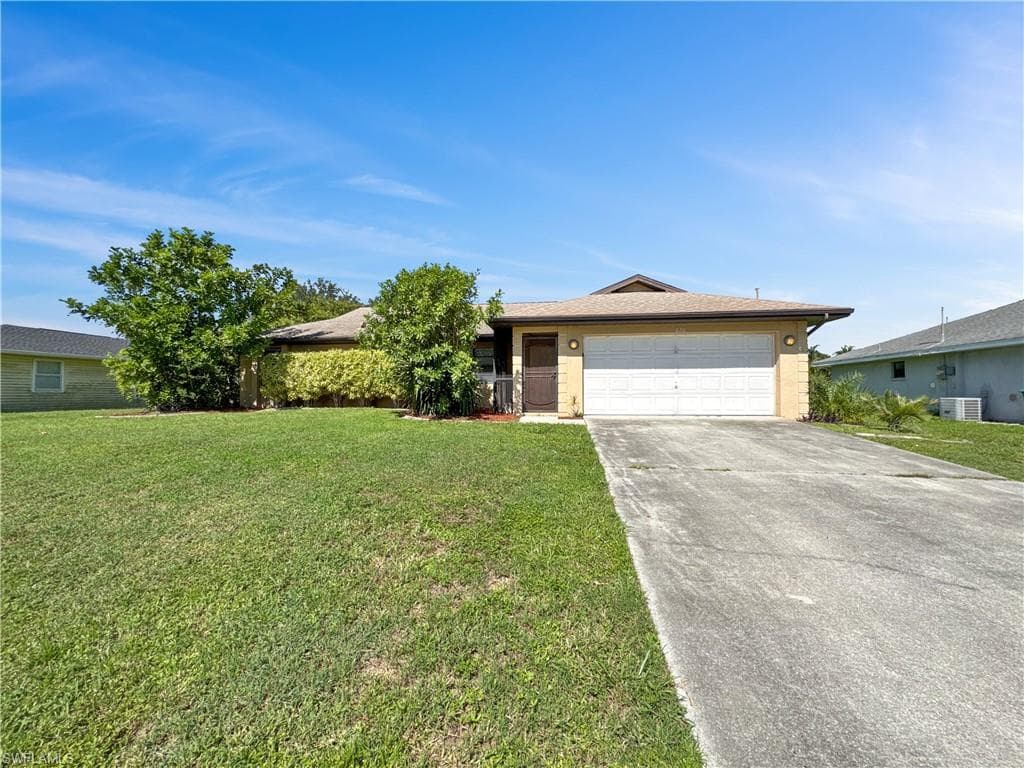 620 SE 1st AVE CAPE CORAL, FL 33990