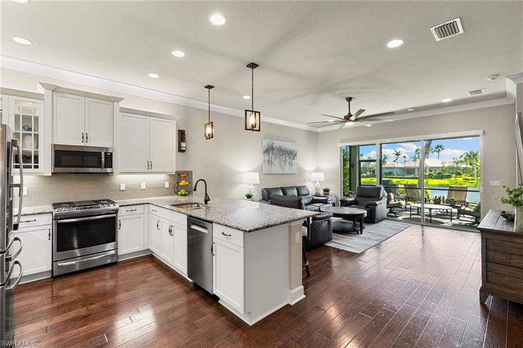 28433 Abruzzo DR BONITA SPRINGS, FL 34135