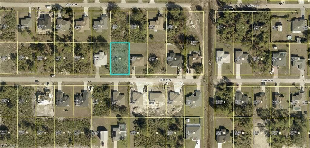 2608 40th ST W LEHIGH ACRES, FL 33936
