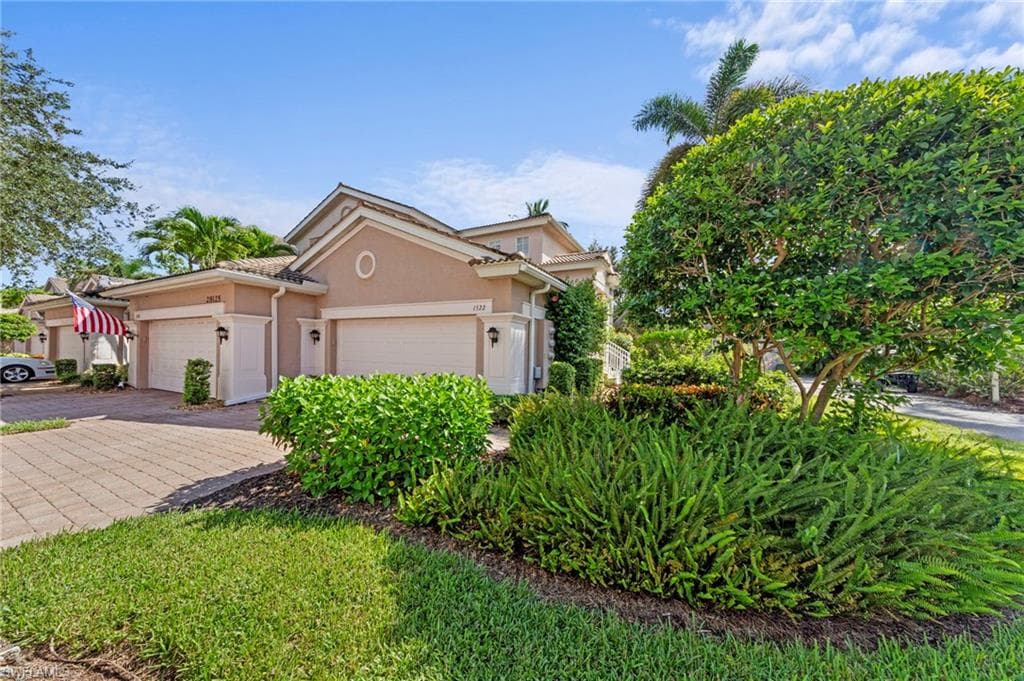 28125 Tamberine CT 1522 BONITA SPRINGS, FL 34135