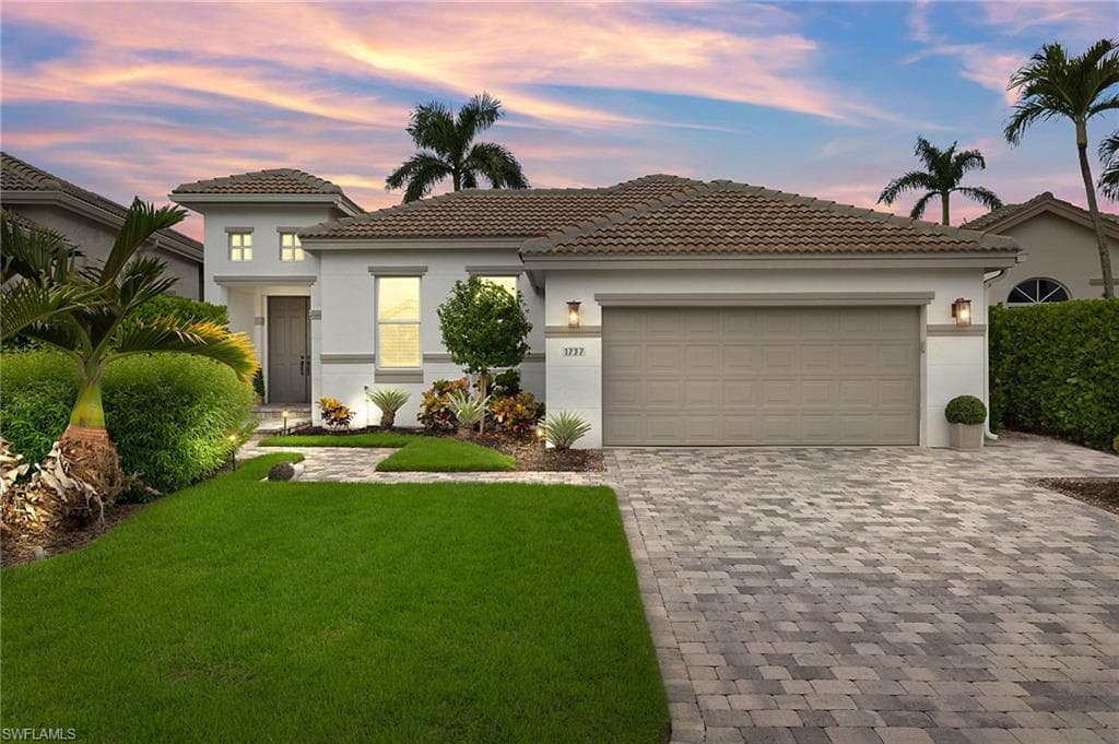 1737 YORK ISLAND DR NAPLES, FL 34112