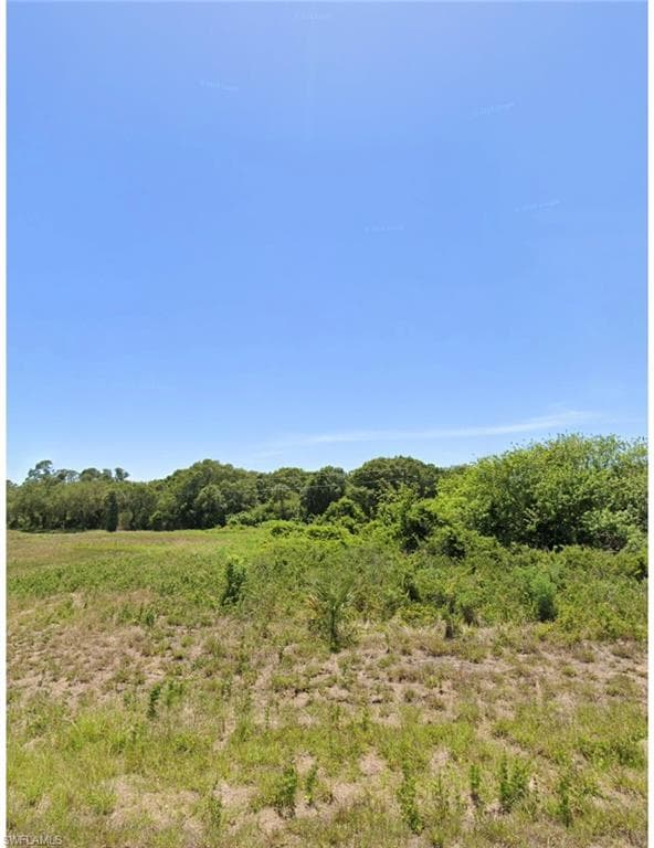 1214 SILVERFISH DR LABELLE, FL 33935