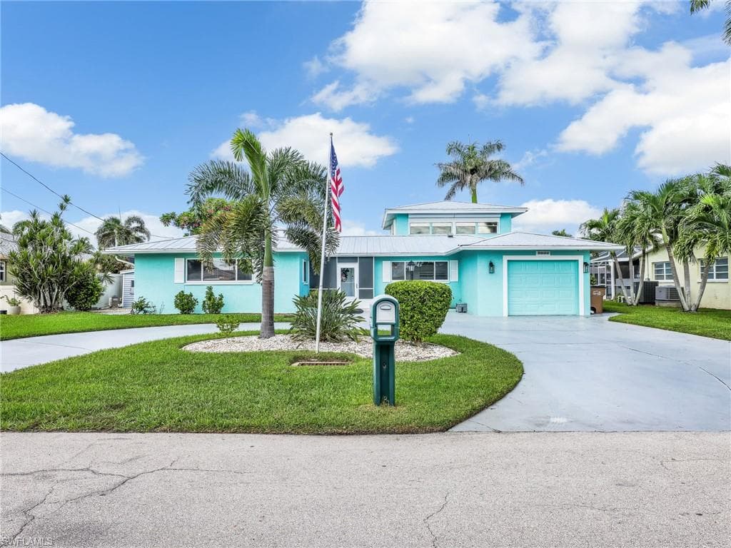 5622 Deauville CT CAPE CORAL, FL 33904