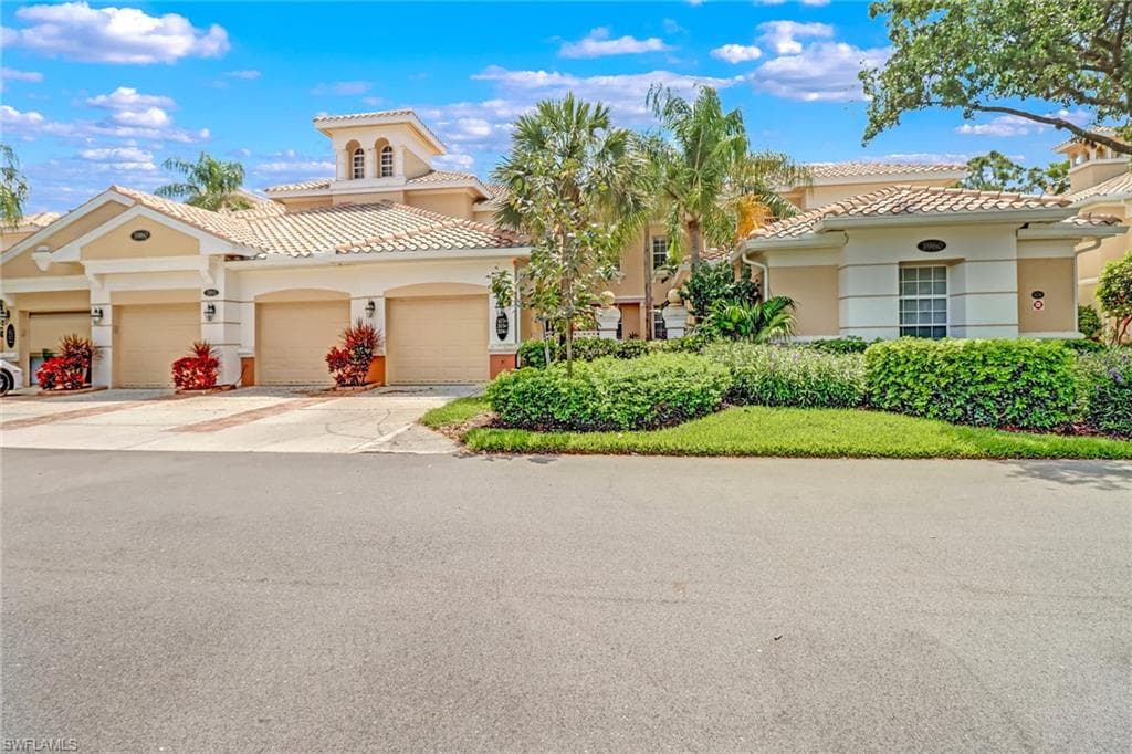 3960 Deer Crossing CT 6-204 NAPLES, FL 34114