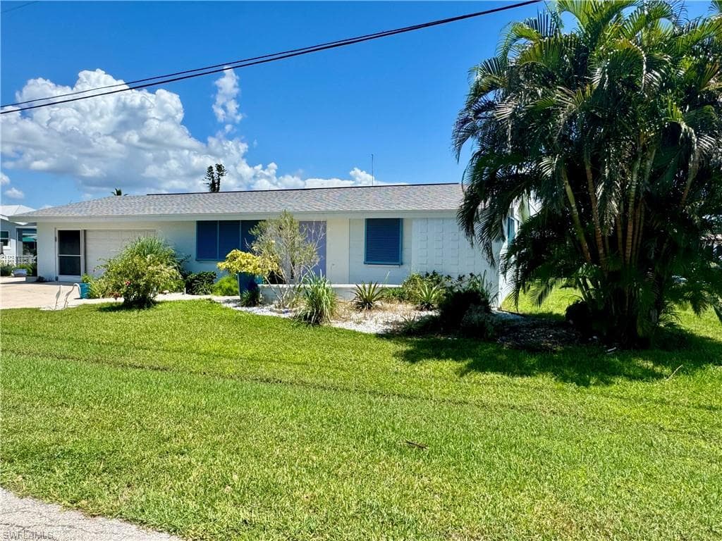 2703 Clyde ST MATLACHA, FL 33993