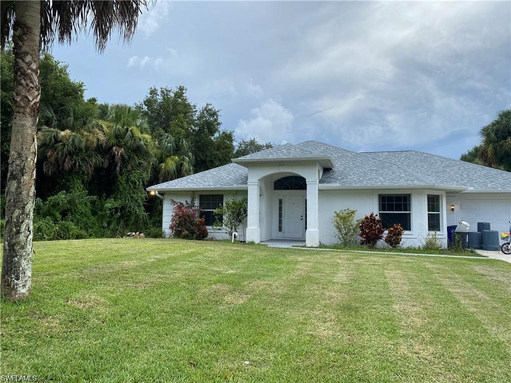 513 Michael AVE LEHIGH ACRES, FL 33936