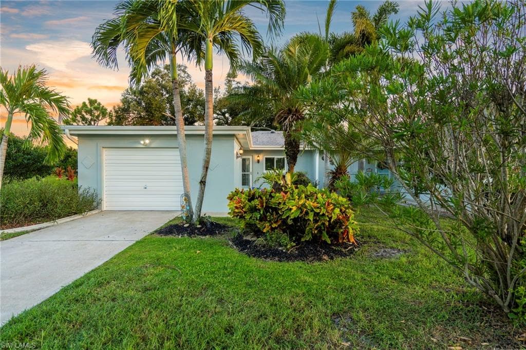 8600 Granada CT FORT MYERS, FL 33907