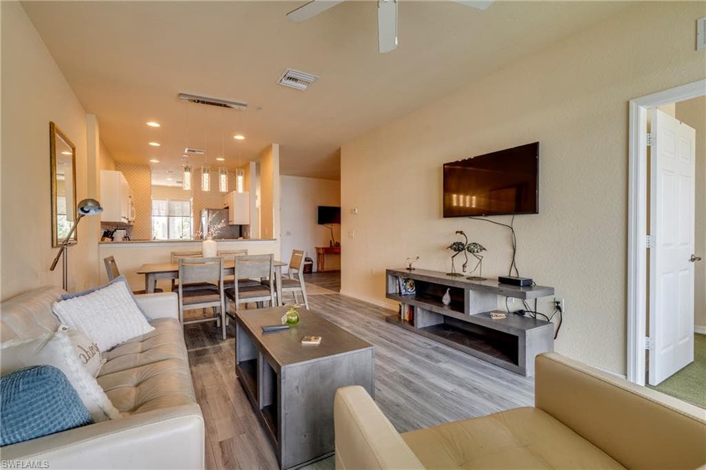 7930 Mahogany Run LN 824 NAPLES, FL 34113