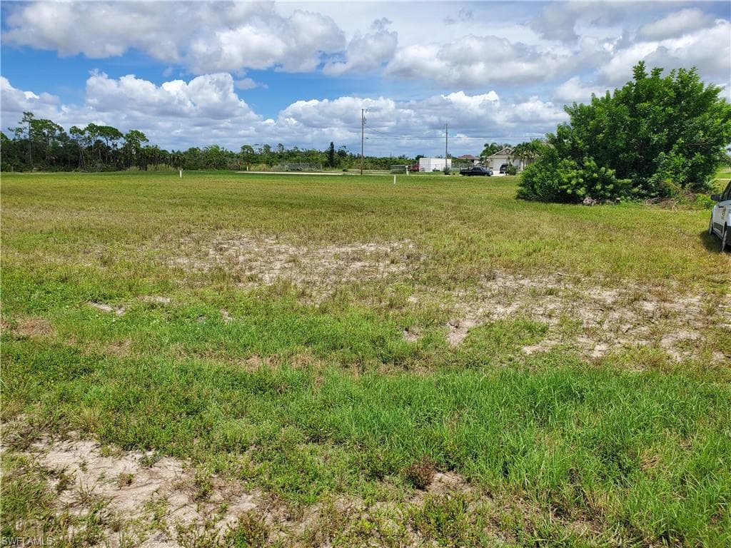 1721 NW 43rd AVE CAPE CORAL, FL 33993