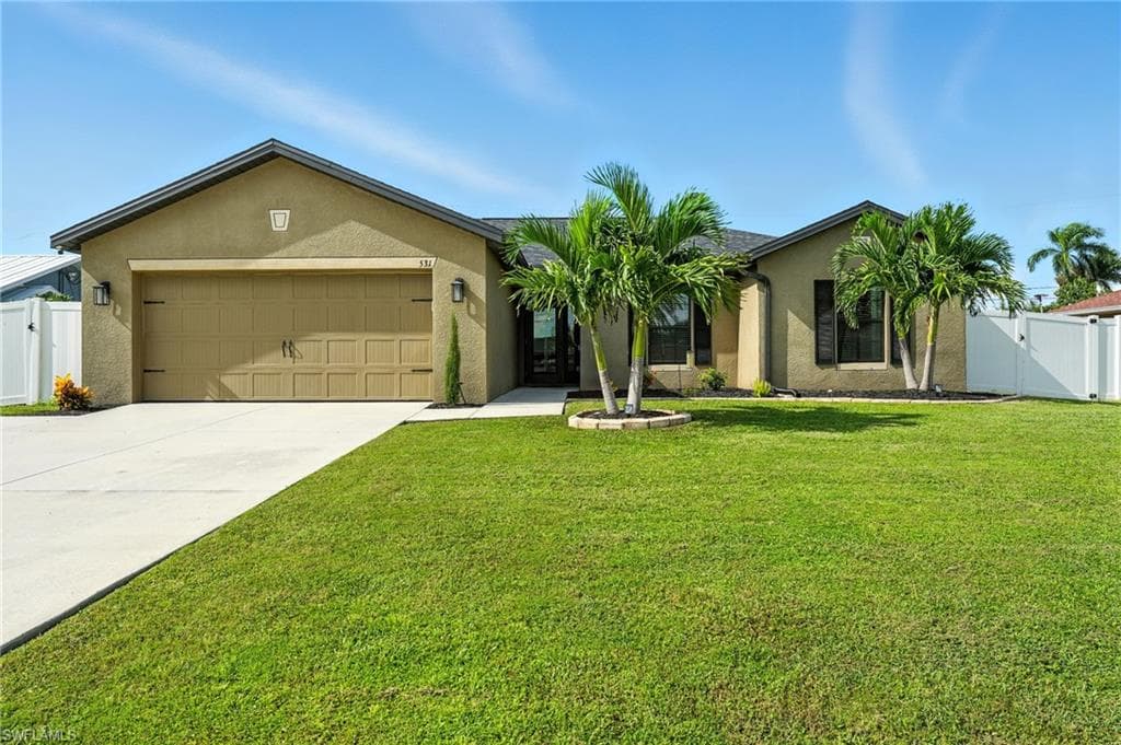 531 Mohawk PKWY CAPE CORAL, FL 33914