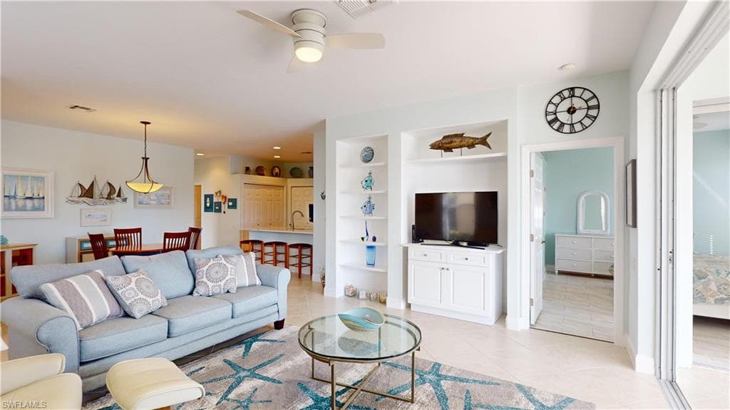 8797 E Bay CIR FORT MYERS, FL 33908