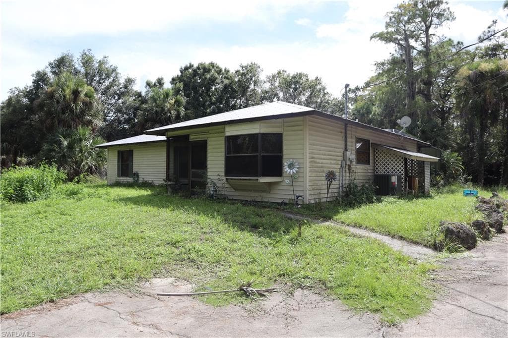461 18th ST SE NAPLES, FL 34117