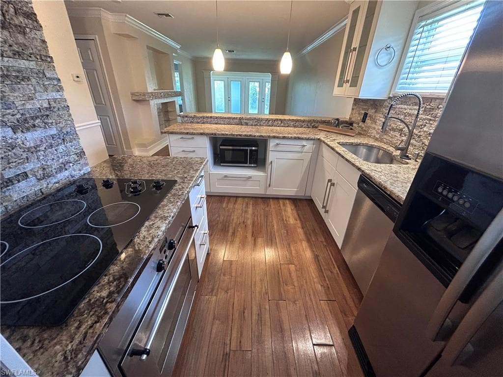 730 111th AVE N NAPLES, FL 34108