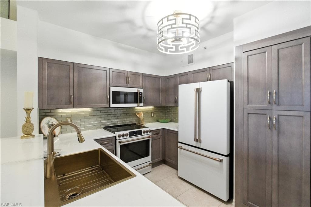 20150 Estero Gardens CIR 203 ESTERO, FL 33928