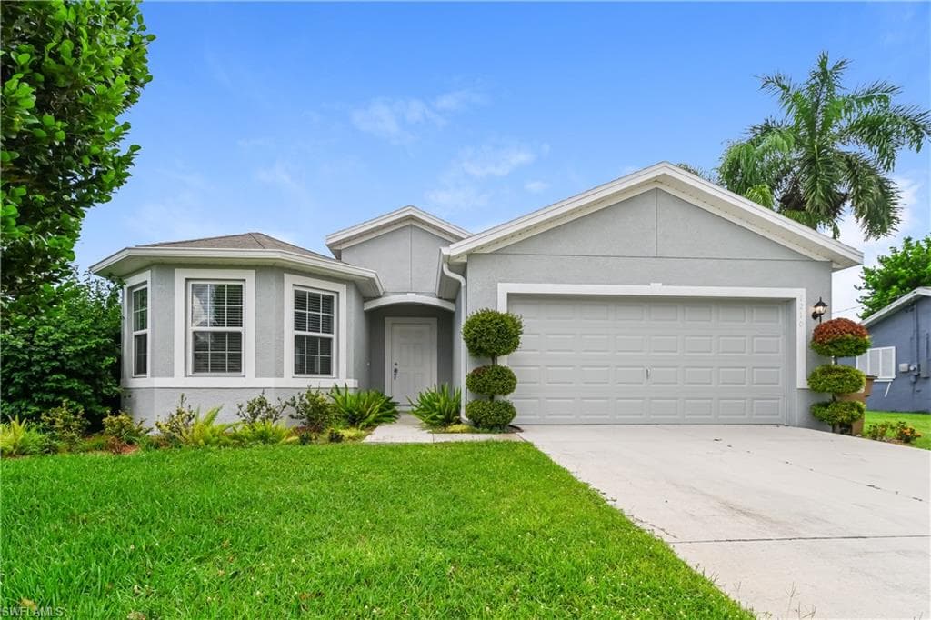 1210 SE 33rd TER CAPE CORAL, FL 33904
