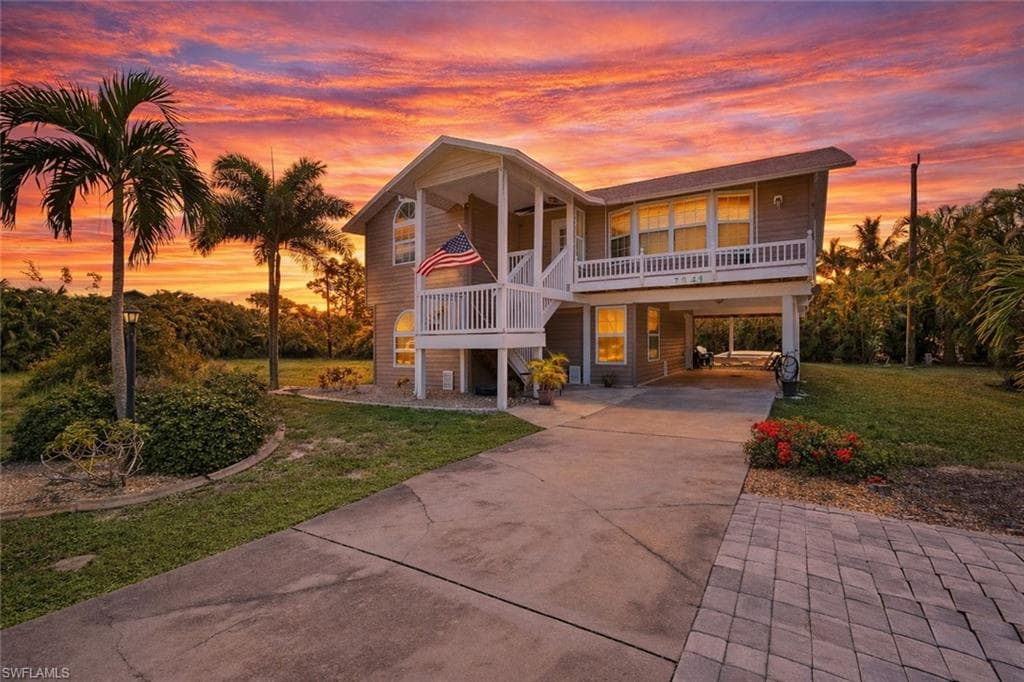 7841 Breakwater CT BOKEELIA, FL 33922