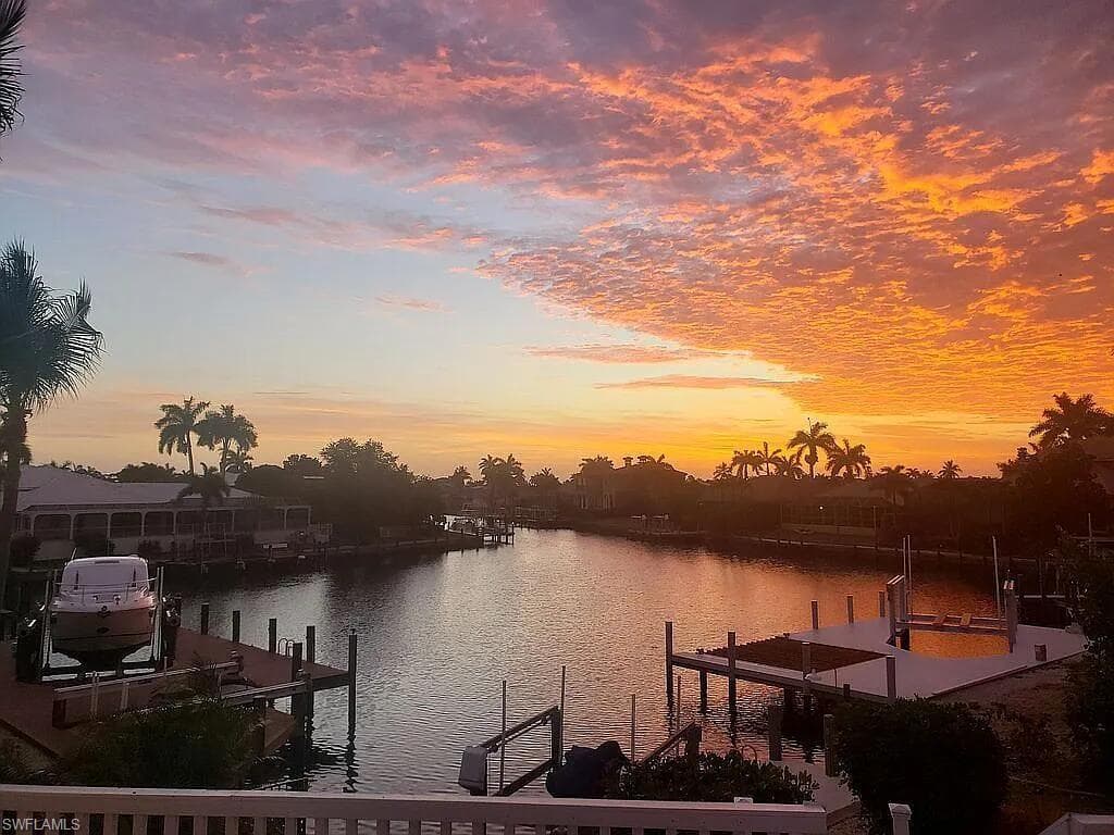 1800 Woodbine CT MARCO ISLAND, FL 34145