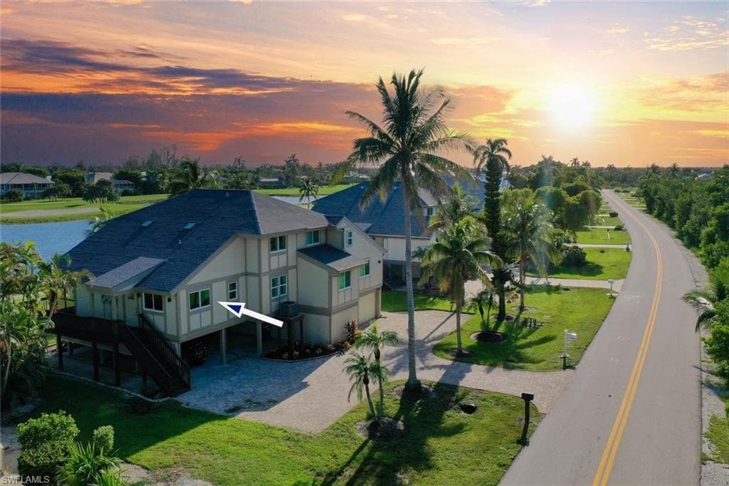1611 Sand Castle RD SANIBEL, FL 33957