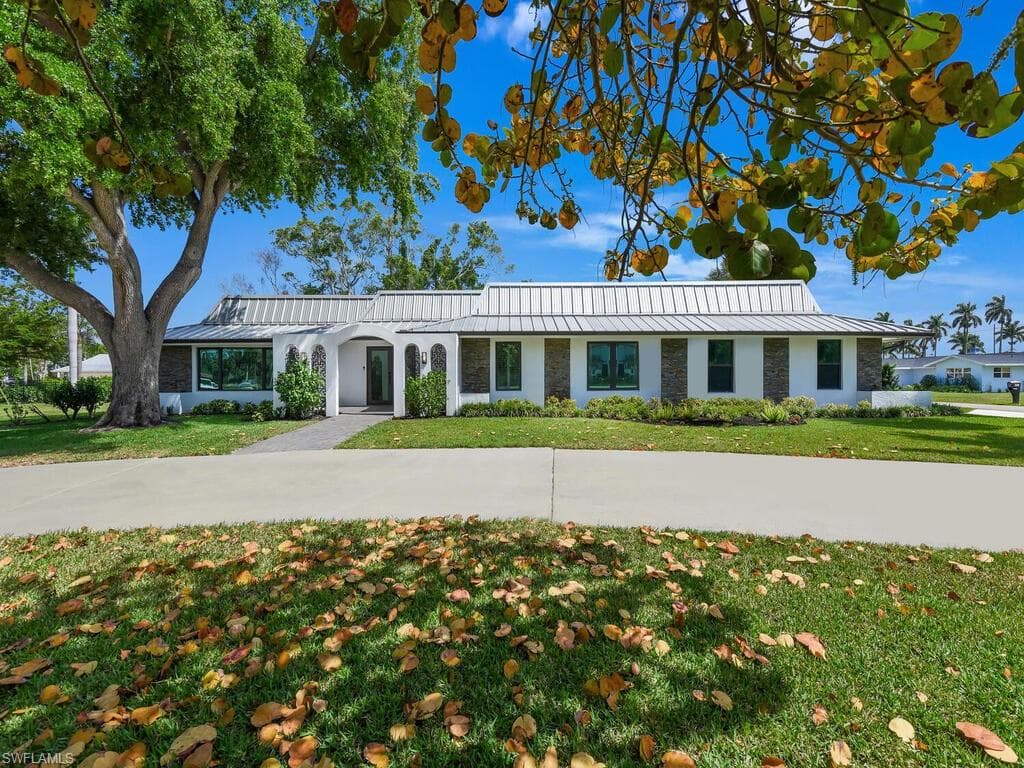 6923 Old Whiskey Creek DR FORT MYERS, FL 33919