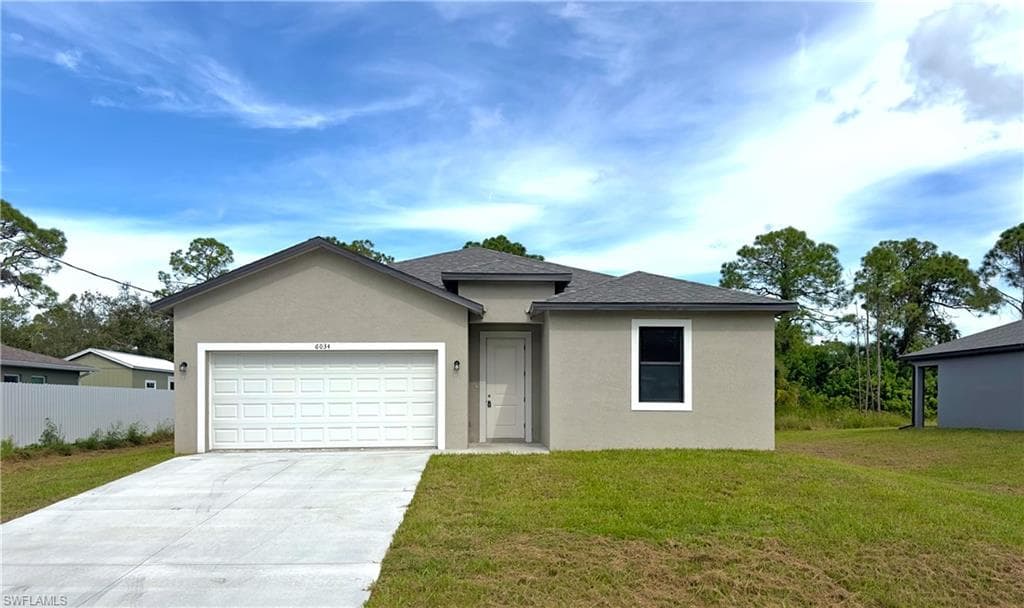 8025 Oakleaf CIR LABELLE, FL 33935