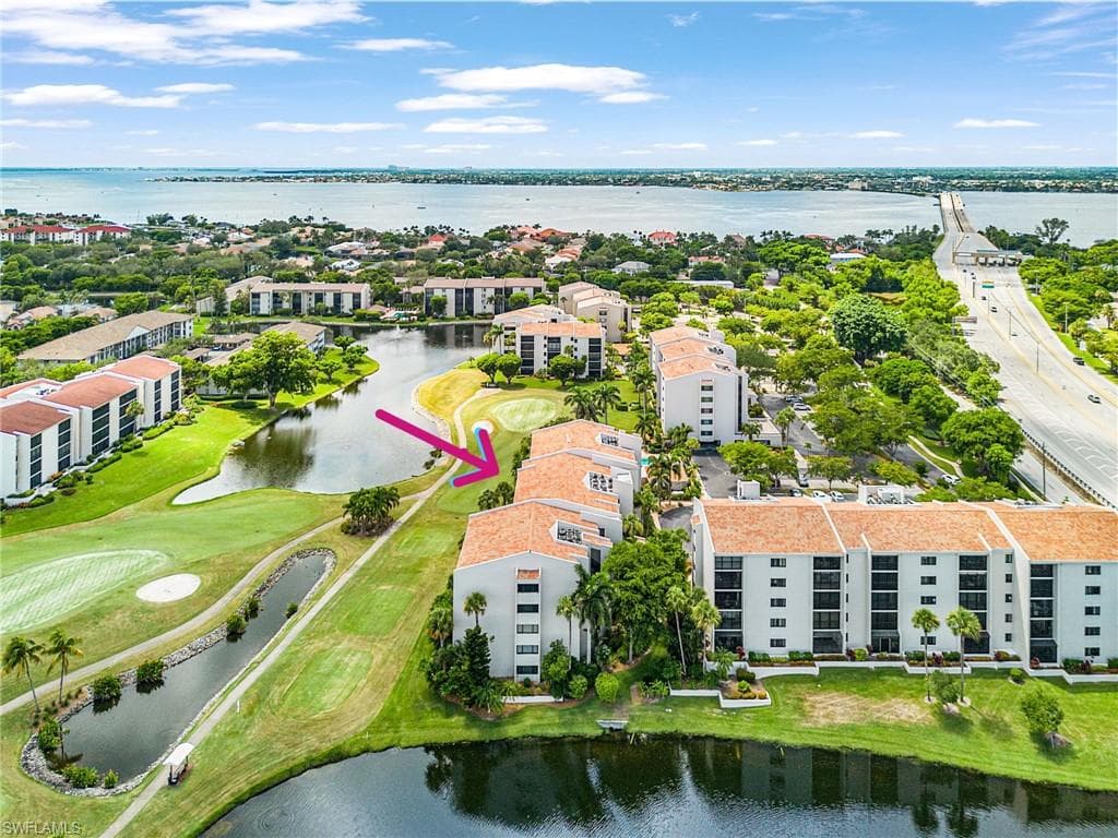 4120 STEAMBOAT BEND E 104 FORT MYERS, FL 33919